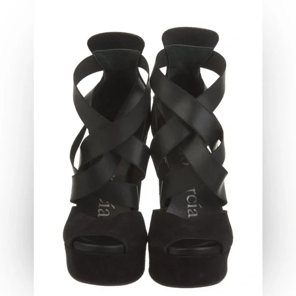 Pedro Garcia Black Suede Wedge Sandals sz 7 ex condition - Picture 3 of 6